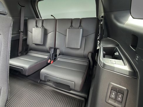 Certified 2025 Lexus GX 550 w/ Accessory Package (2T) AWD/4WD image 19
