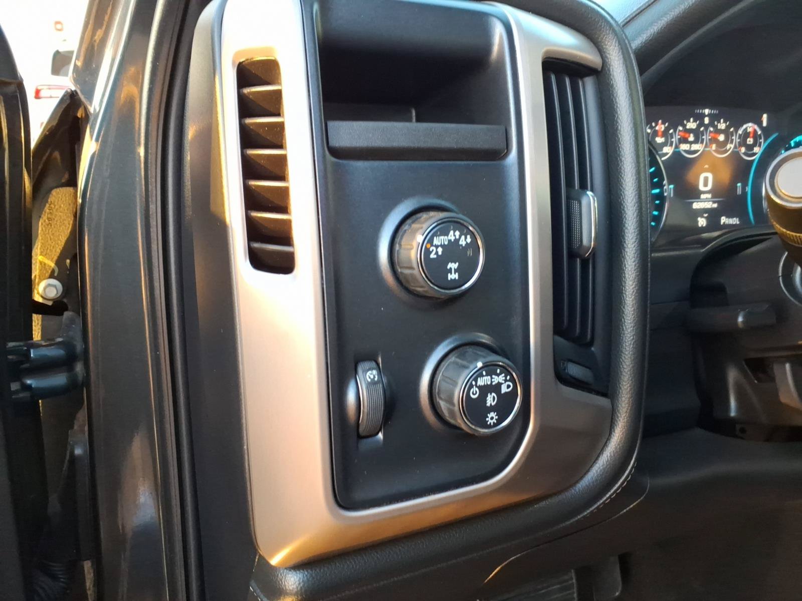 Used 2018 GMC Sierra 1500 Denali AWD/4WD image 10
