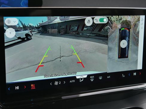 Certified 2025 Ford Expedition Max Platinum image 15