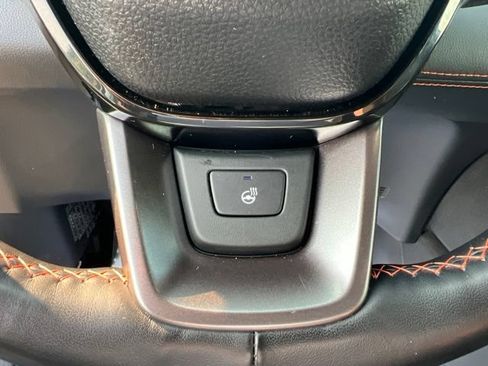 Used 2025 Honda Pilot TrailSport image 36
