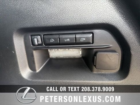 Used 2025 Ford Explorer Platinum w/ Ultimate Package image 22