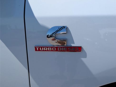 Used 2024 RAM 2500 Laramie AWD/4WD image 11