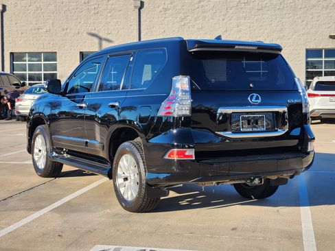 Used 2018 Lexus GX 460 image 4