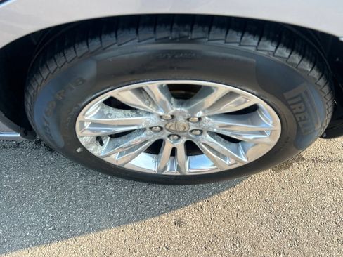 Used 2016 Chrysler 300 C RWD image 10