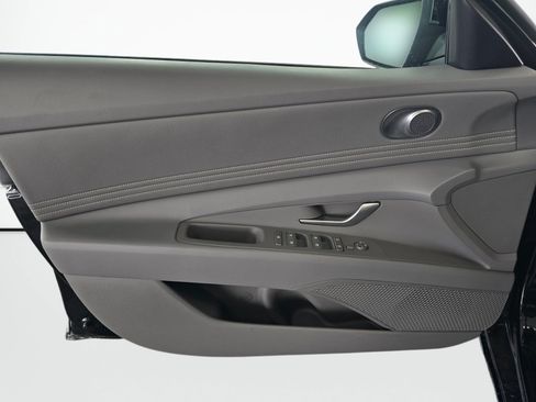New 2026 Hyundai Elantra Sport FWD image 29