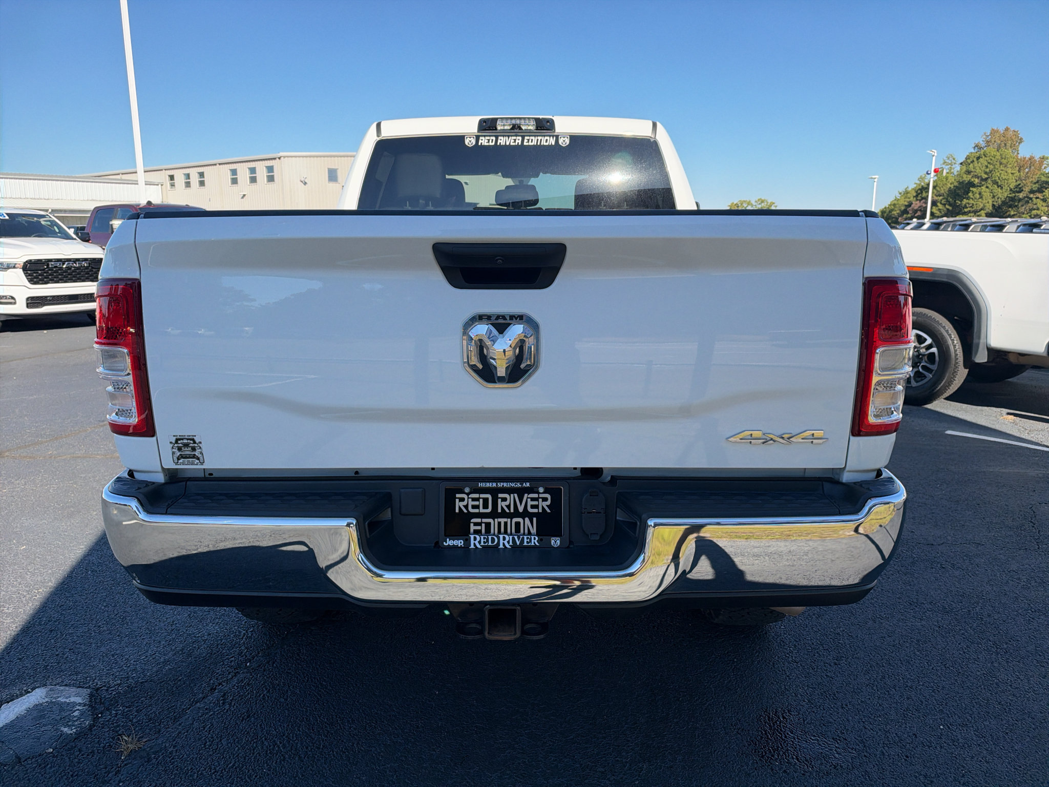 Used 2024 RAM 3500 Tradesman w/ Chrome Appearance Group AWD/4WD image 6