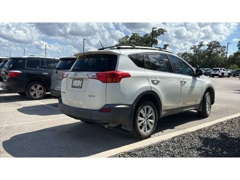 Used 2014 Toyota RAV4 Limited w/ Technology Package FWD image 7