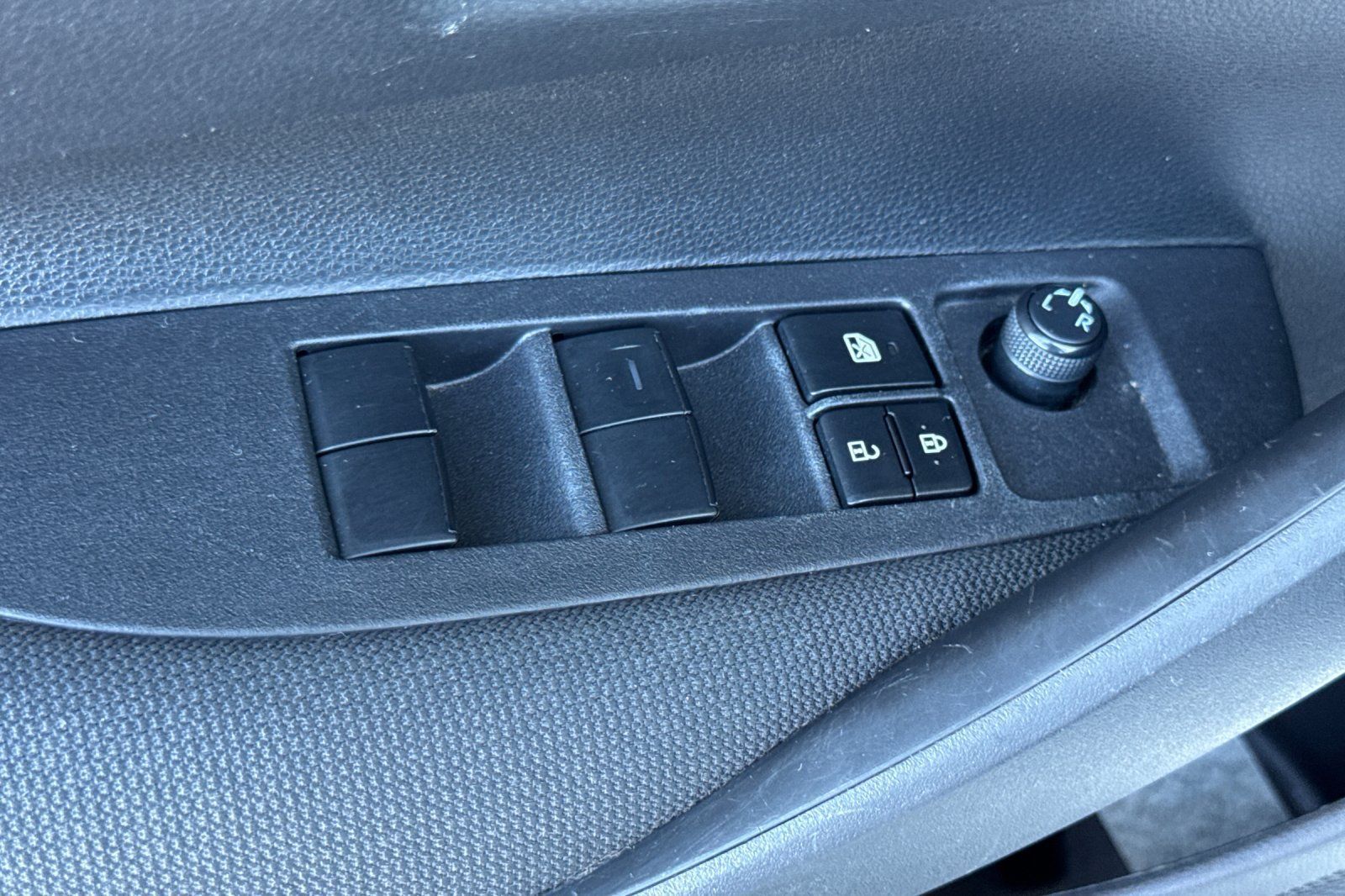 Used 2024 Toyota Corolla LE FWD image 14