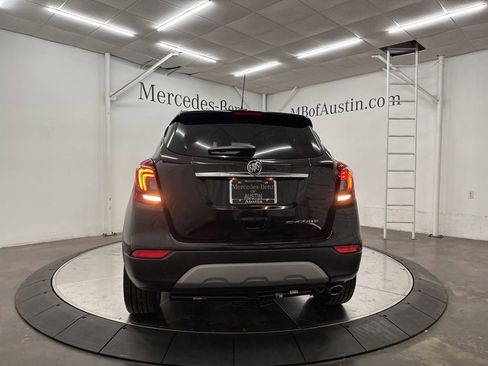 Used 2022 Buick Encore Preferred image 6