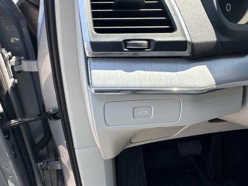 Used 2024 Volvo XC90 B5 Core w/ Climate Package AWD/4WD image 21