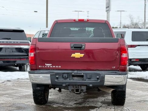 Used 2014 Chevrolet Silverado 2500 LT w/ Custom Sport Truck Package image 36