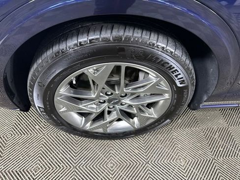 Used 2025 Genesis GV70 2.5T image 10