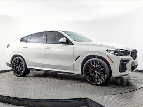 Used 2023 BMW X6 xDrive40i w/ M Sport Package image 11