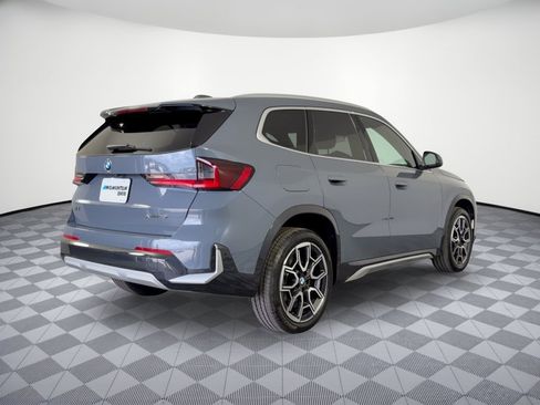 Used 2025 BMW X1 xDrive28i AWD/4WD image 9