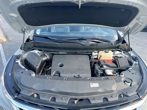 Used 2022 Buick Enclave Premium image 32