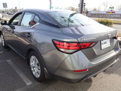 Certified 2025 Nissan Sentra S FWD image 8