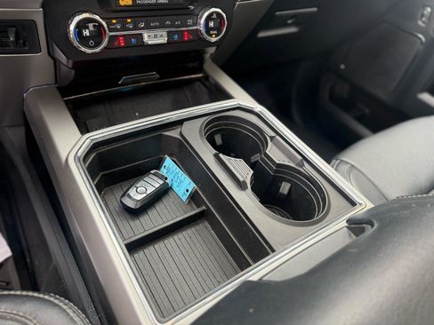 Used 2022 Ford F250 Lariat w/ Tremor Off-Road Package image 39