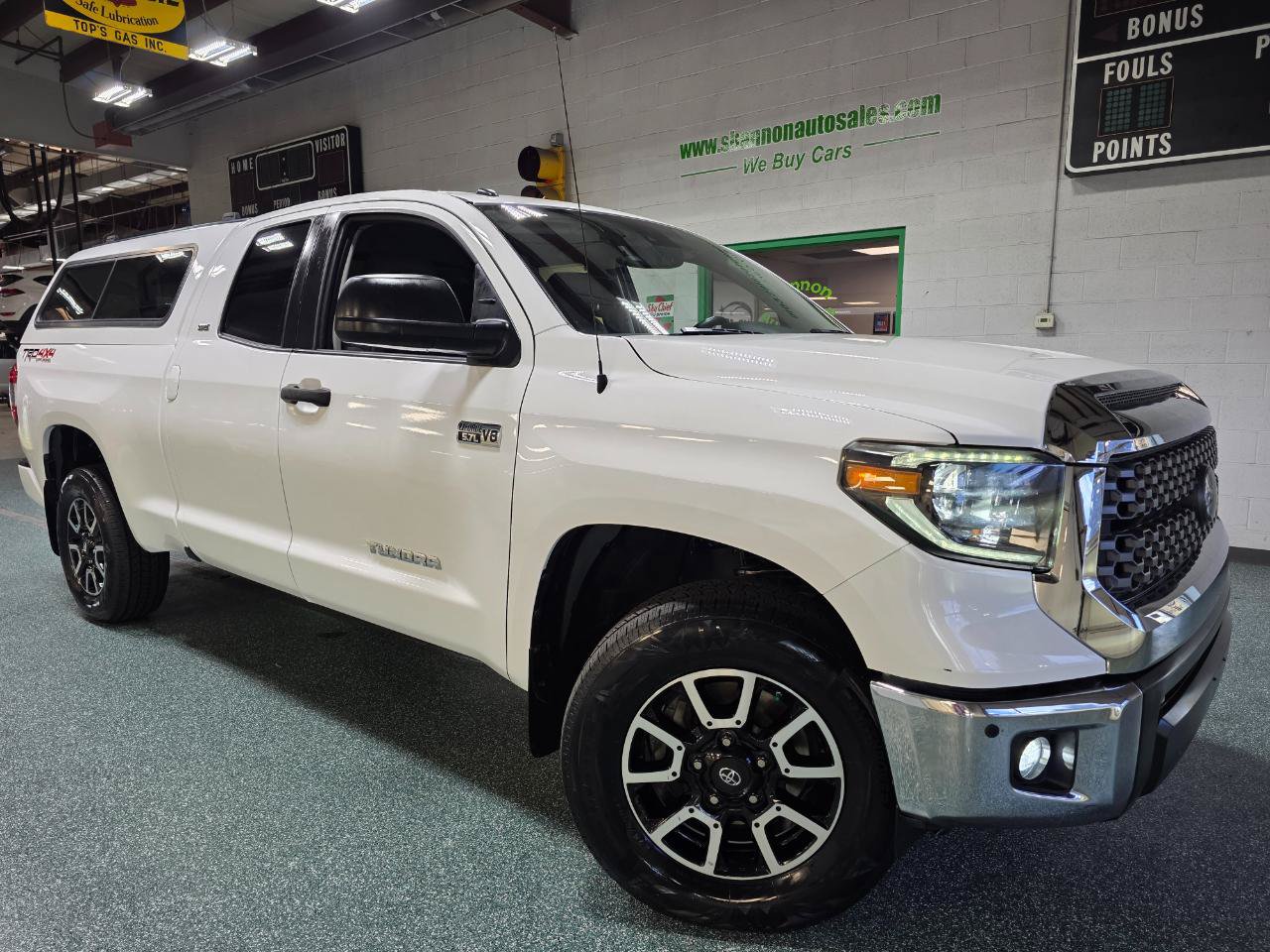 Used 2019 Toyota Tundra SR5 w/ TRD Off Road Package AWD/4WD image 14