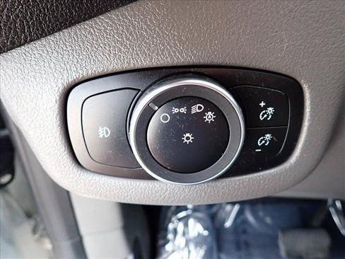Used 2022 Ford Transit Connect XLT FWD image 15