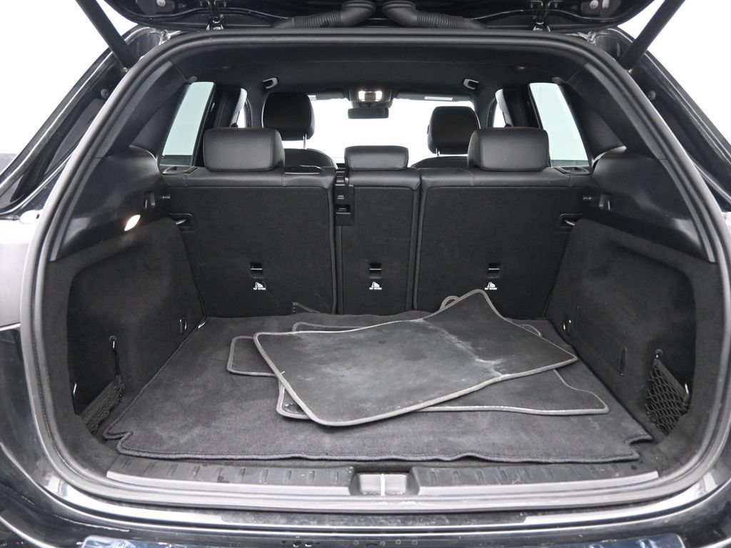 Used 2025 Mercedes-Benz GLA 250 4MATIC image 27