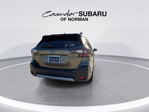Used 2025 Subaru Outback Limited image 2