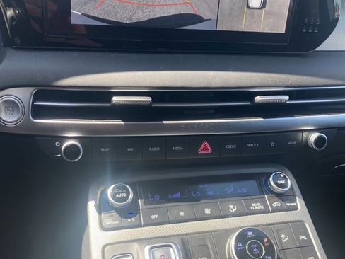 Used 2023 Hyundai Palisade SEL AWD/4WD image 7