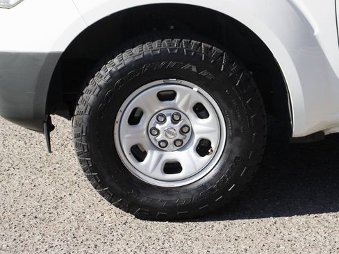 Used 2017 Nissan Frontier S image 32