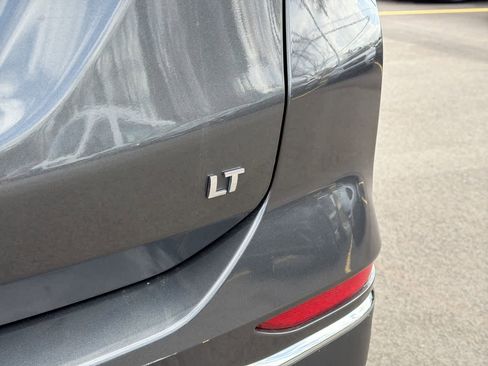 Used 2018 Chevrolet Equinox LT image 19