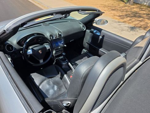 Used 2005 Porsche Boxster RWD image 10