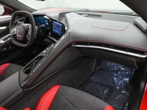 Used 2023 Chevrolet Corvette Stingray Premium Conv w/ Z51 Performance Package RWD image 34