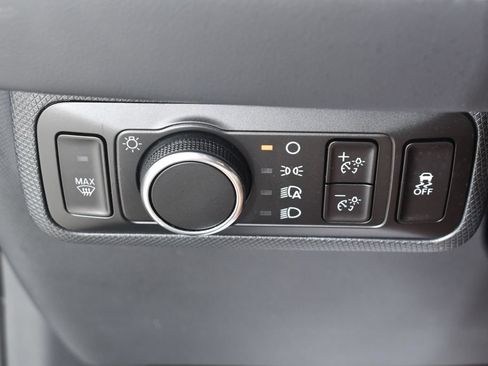 Used 2025 Ford Mustang Mach-E Premium AWD/4WD image 28