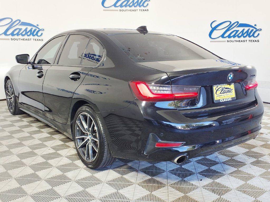Used 2020 BMW 330i Sedan w/ Convenience Package RWD image 2