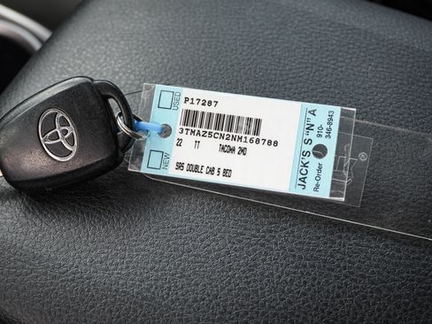 Used 2022 Toyota Tacoma SR5 w/ Technology Package RWD image 35