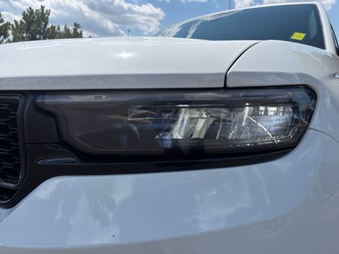 Used 2024 Jeep Grand Cherokee Altitude AWD/4WD image 9