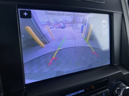 Used 2019 Ford F150 Lariat image 6