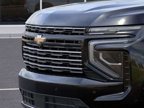 New 2025 Chevrolet Suburban High Country image 13