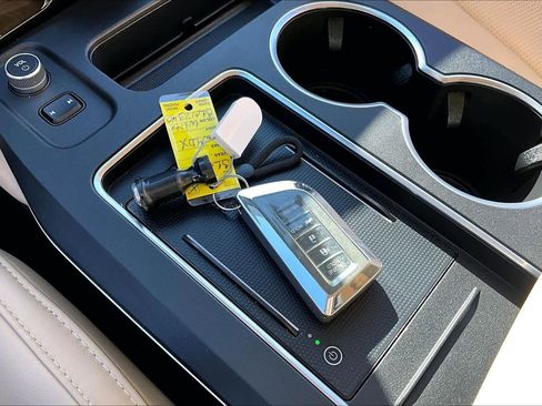 Used 2025 Acura MDX SH-AWD w/ Technology Package image 14