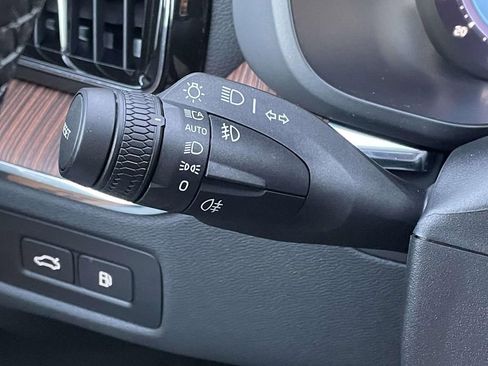 Used 2024 Volvo XC60 T8 Ultimate w/ Protection Package Premier image 12