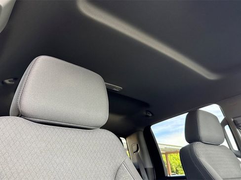 Used 2024 Chevrolet Silverado 2500 LT w/ Convenience Package image 24