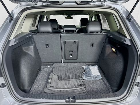 Used 2023 Volkswagen Taos SE w/ Panoramic Sunroof Package image 28