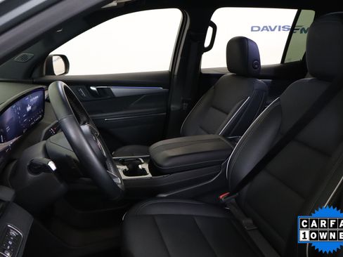 Used 2025 Buick Enclave Preferred FWD image 23