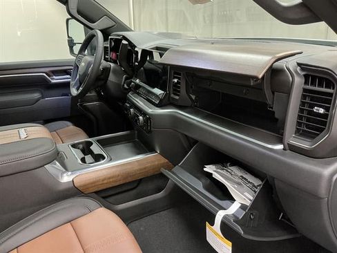 New 2026 Chevrolet Silverado 3500 High Country w/ High Country Premium Package AWD/4WD image 38