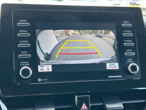 Used 2021 Toyota Camry LE image 18