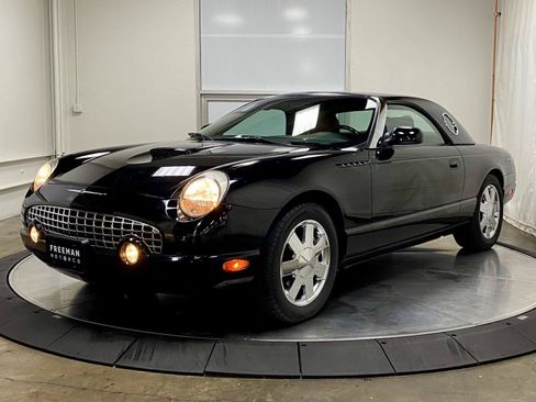 Used 2002 Ford Thunderbird RWD image 4