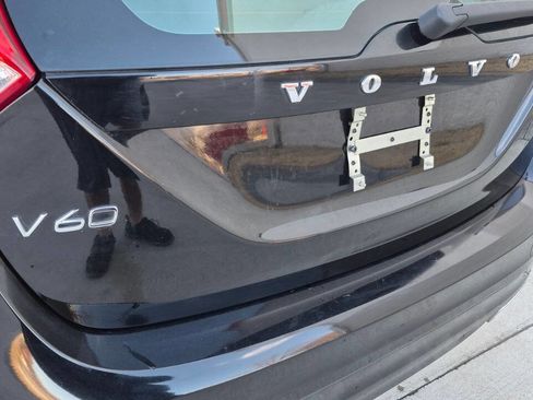 Used 2015 Volvo V60 T5 Premier image 20