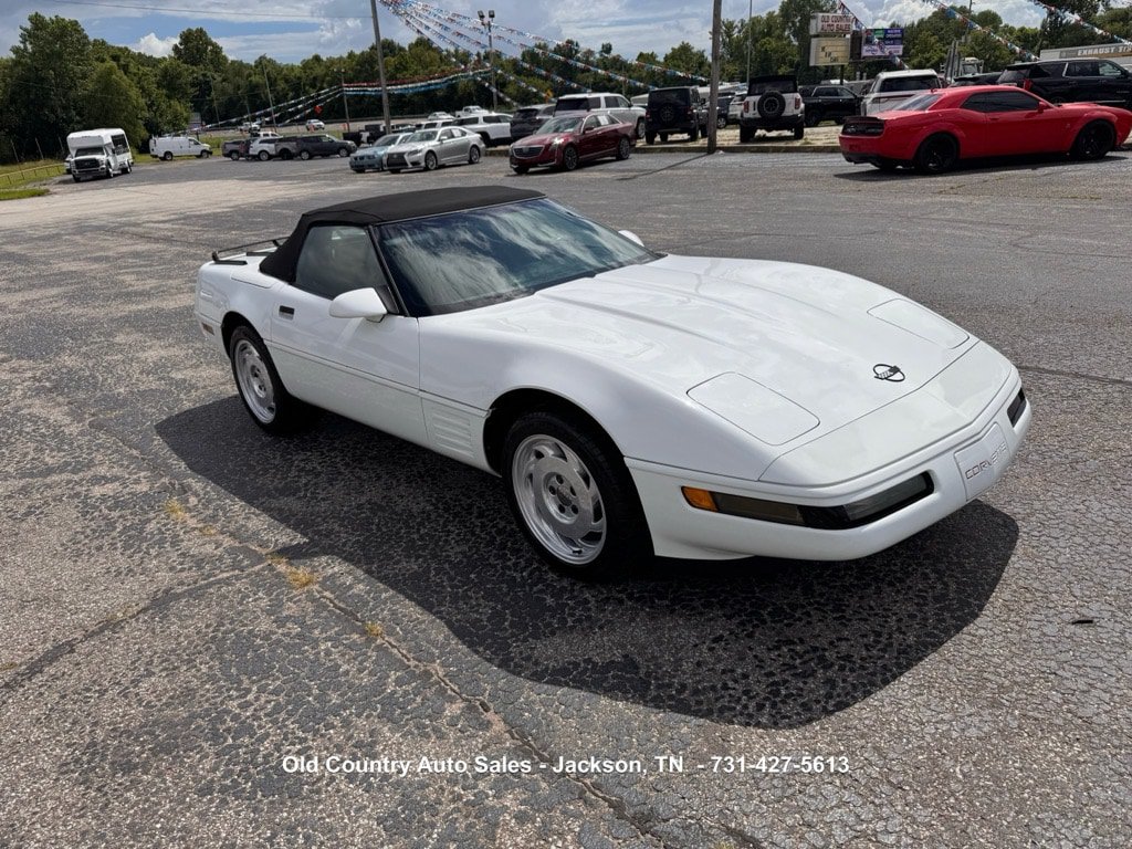 Used 1992 Chevrolet Corvette Convertible RWD image 1