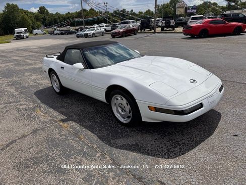 Used 1992 Chevrolet Corvette Convertible RWD image 1