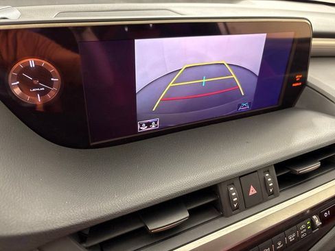 Used 2019 Lexus ES 350 F Sport w/ Accessory Package 2 FWD image 40