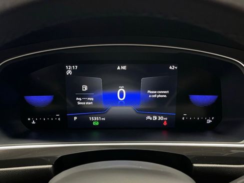 Used 2024 Volkswagen Tiguan SE R-Line image 24