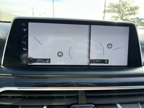 Used 2016 BMW 750i xDrive image 13